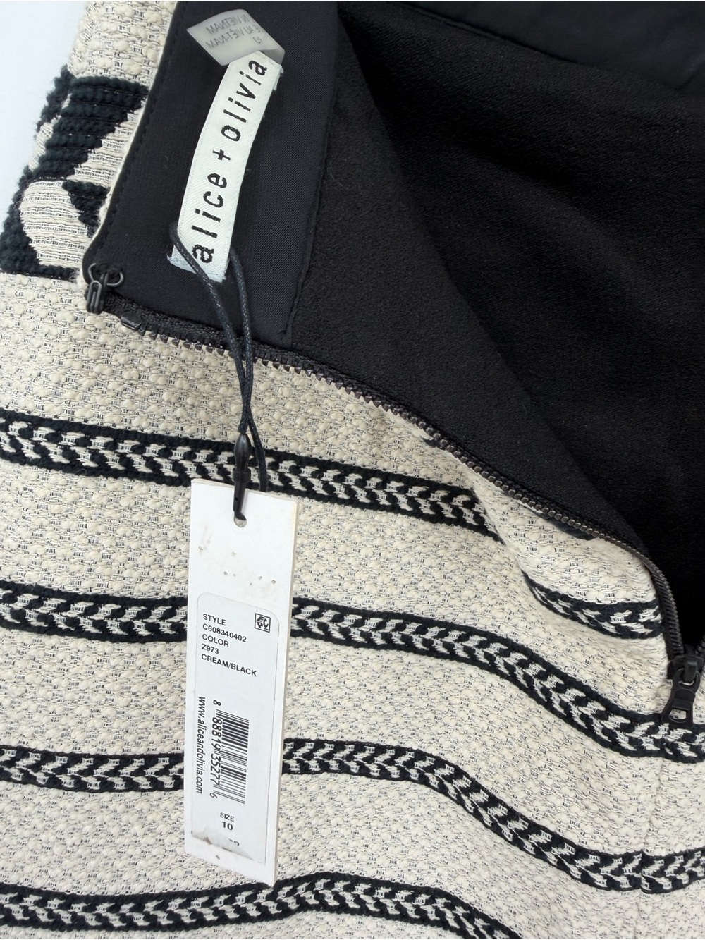 Alice + Olivia Daysi Jacquard A-Line Mini Skirt Cream & Black size 10 - Picture 5 of 7